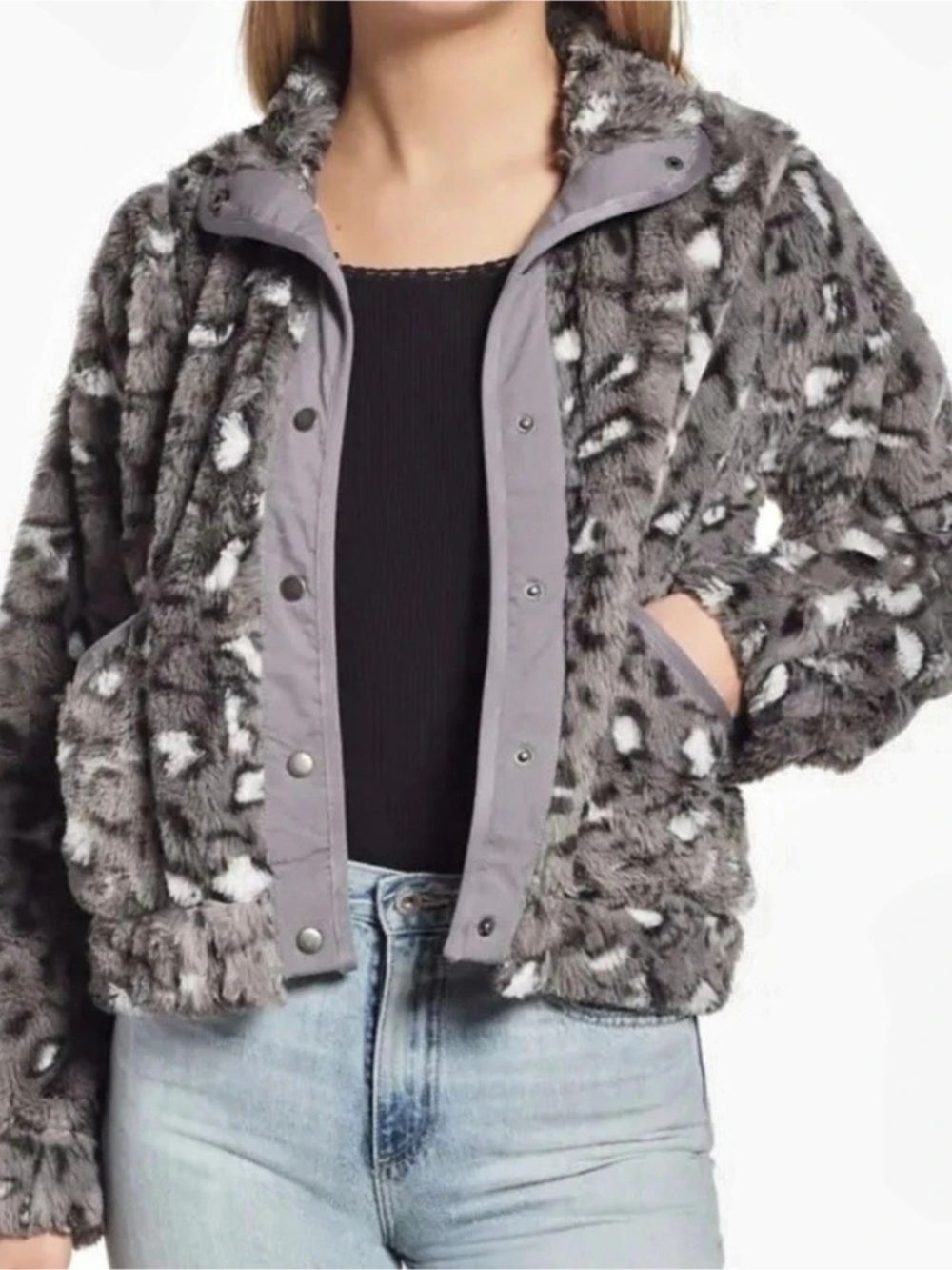 Socialite Women's Printed Jacket Teddy Jacket Gray xs like new!